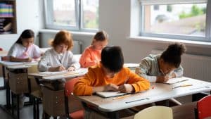 State initiatives resist national education mandates effectively